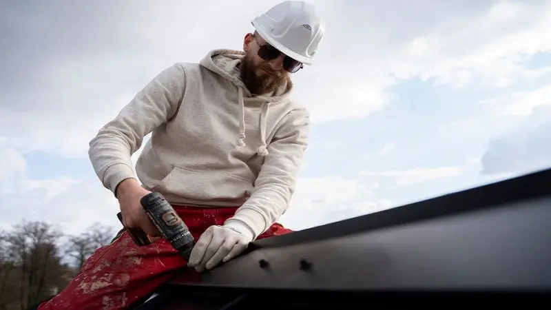 What Happens During a Shingle Roof Installation?